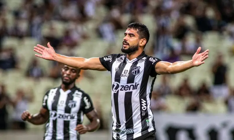 Jogador Zé Roberto