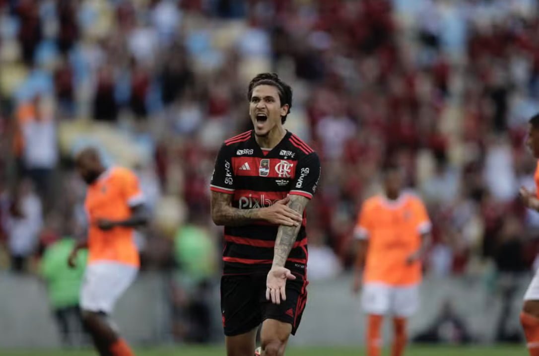 Flamengo vence primeiro jogo da final do Carioca
