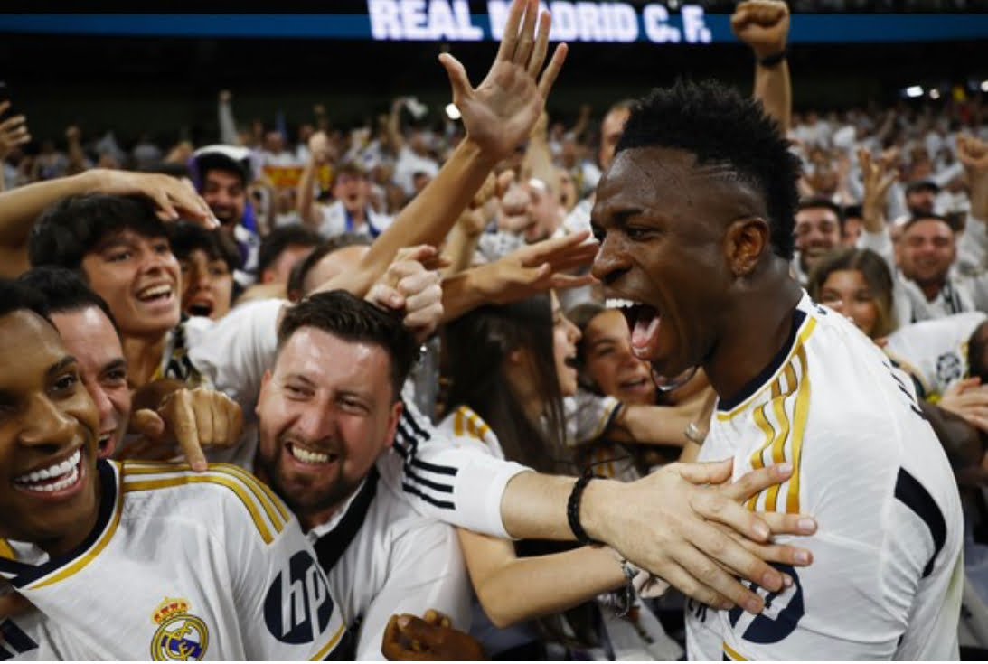 Vini Jr comemora vitória do Real Madrid