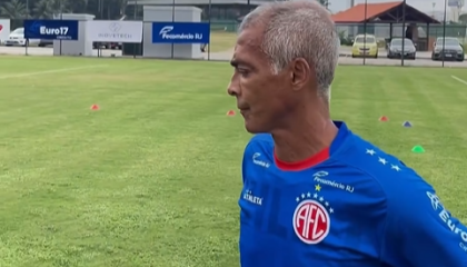 Romário de volta aos treinos