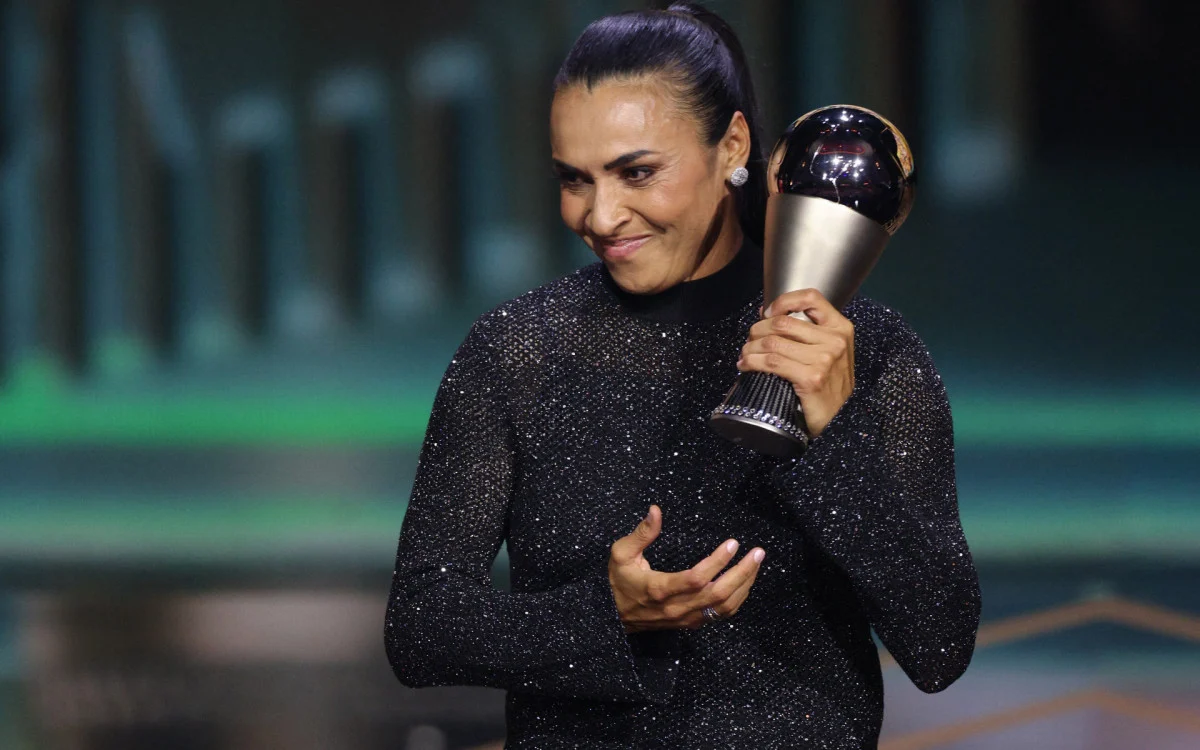 Marta aposentadoria da Seleção