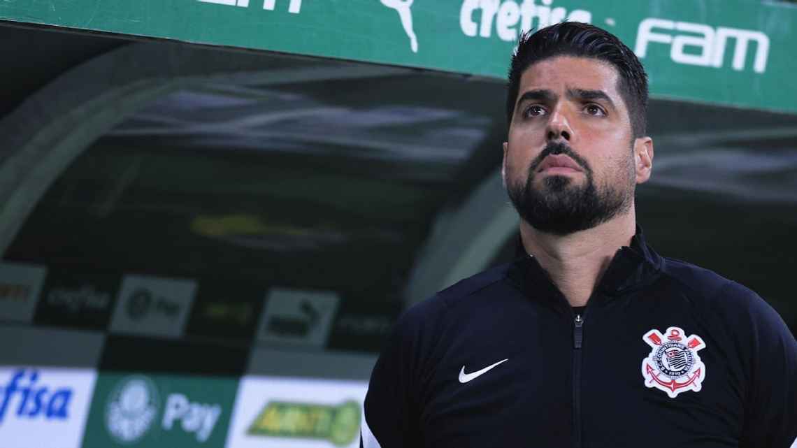António Oliveira demitido do Corinthians